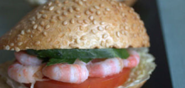 Бургеры с креветками и соусом айоли