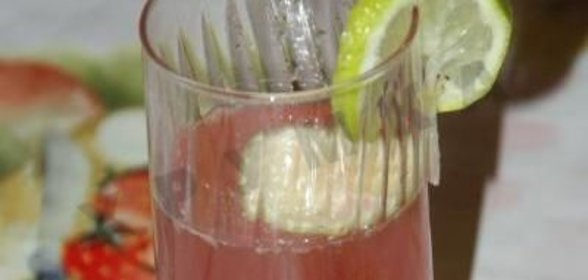 Компот из клубники