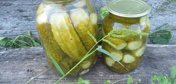 Огурчики с водкой
