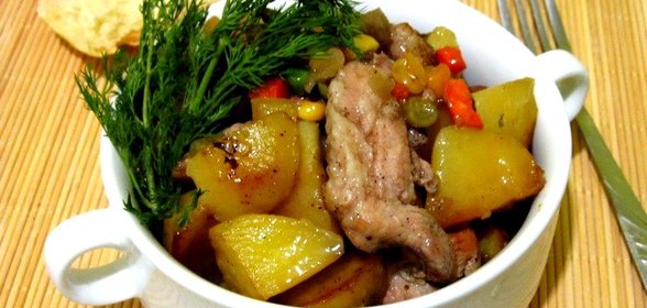 Картофель запеченный с мексиканской овощной смесью