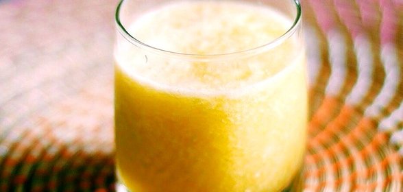 Смузи с сельдереем и апельсином