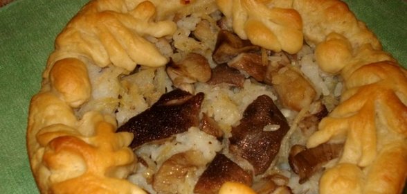 Внушительный расстегай лепешкой