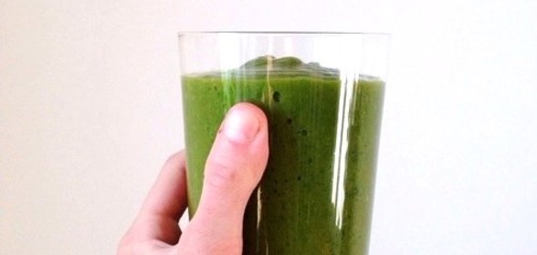 Зеленый коктейль с патиссонами