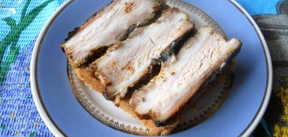 Грудинка запеченная с горчицей и мятой