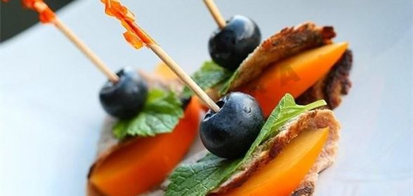 Канапе с жареным мясом