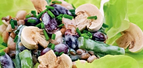 Сливочный салат из фасоли