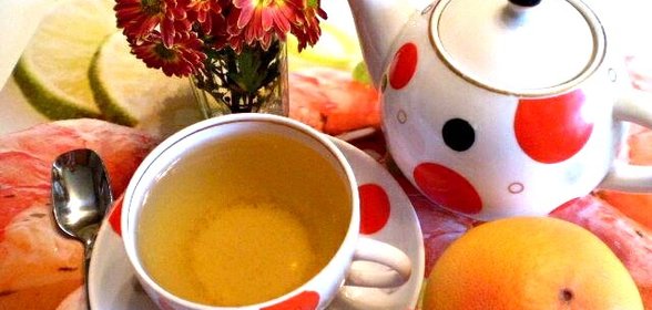 Чай с шиповником и апельсиновой цедрой
