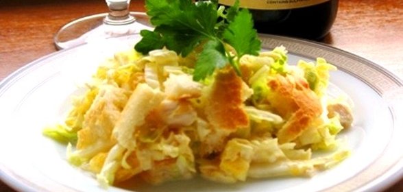 Салат из китайской капусты с курицей и апельсинами