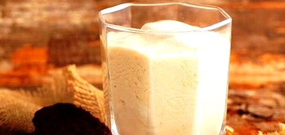 Ряженка с сахаром