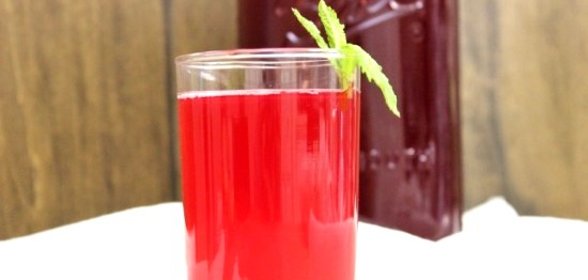 Морс из клюквы и малины