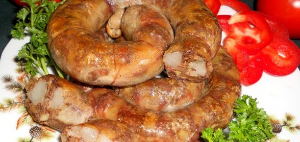 Домашняя колбаса с печенью