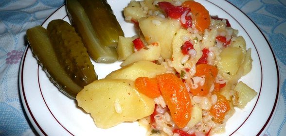 Картофель с рисом тушеный