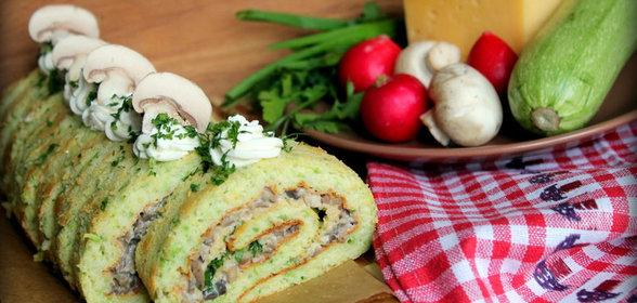 Кабачковый рулет с грибами