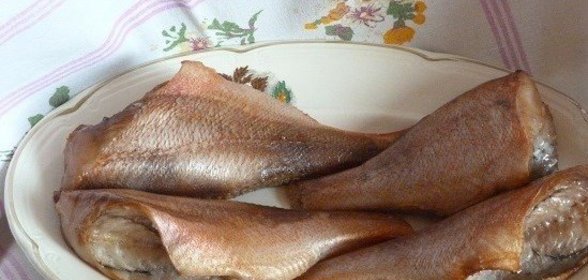 Копченый морской окунь