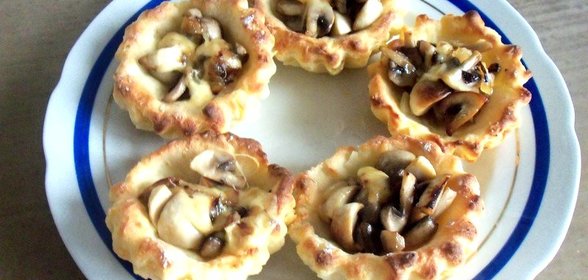 Картофельные корзинки с грибами