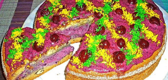 Торт манник с орехами и черникой