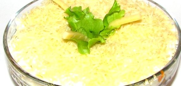 Салат с рыбной консервой