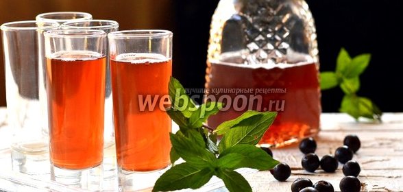 Домашний ликёр из тёрна