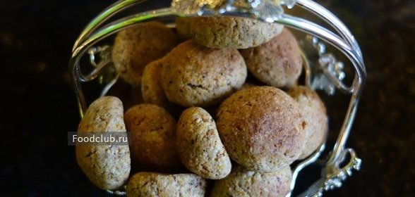 Миндальное печенье с мускатным орехом и ванилью