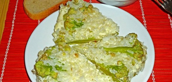 Рис с брокколи в омлете