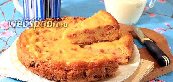 Заливной пирог с сыром и сосисками в мультиварке