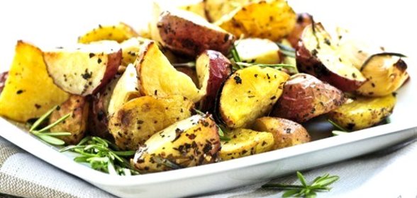 Картофель с розмарином