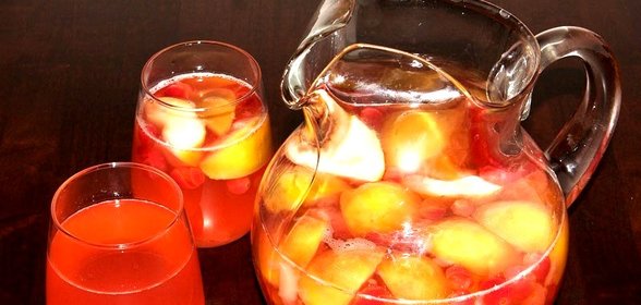 Компот из яблок и клюквы