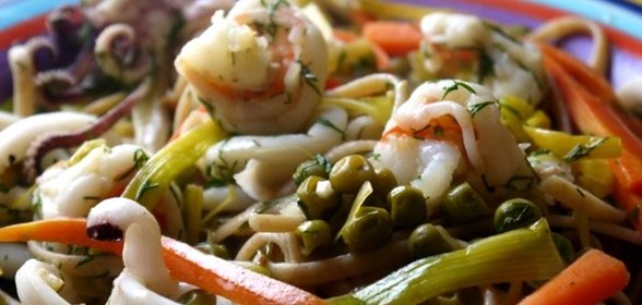 Жульен из морского коктейля