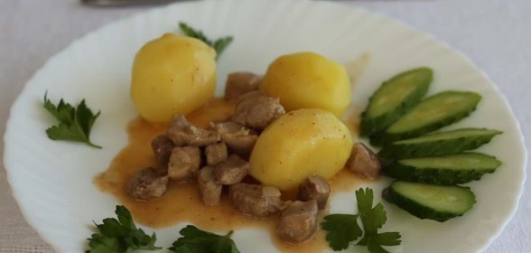 Гуляш из свинины