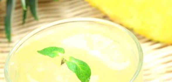 Ананасово-мятный пунш