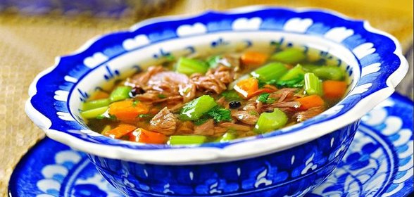 Стейк с овощами, приправленными апельсинами и горчичным семенем
