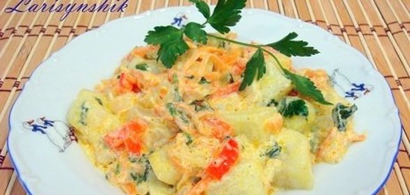 Кабачок, тушеный в сметане