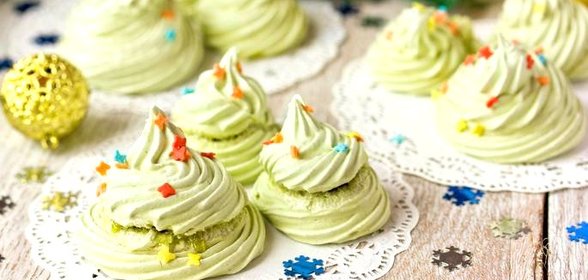 Безе «Новогодние ёлочки»