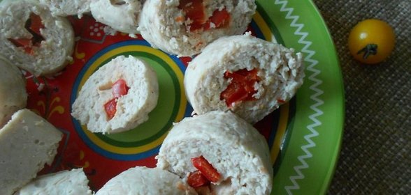 Рулет с курицей и сладким перцем