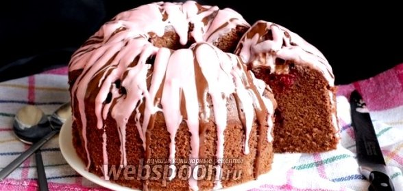 Шоколадно-вишнёвый кекс