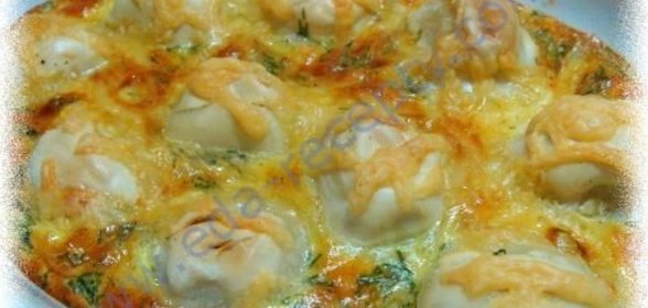Пельмени с брынзой в омлете