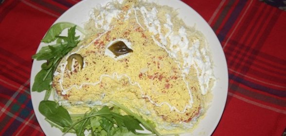 Салат Новогодняя лошадка