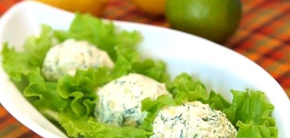 Творог с укропом и чесноком