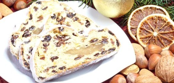 Сладкий хлеб с сухофруктами и марципаном