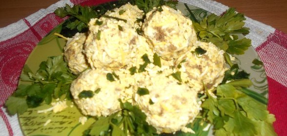 Печеночные шарики с начинкой