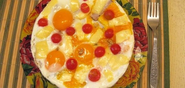 Яичница с мясом