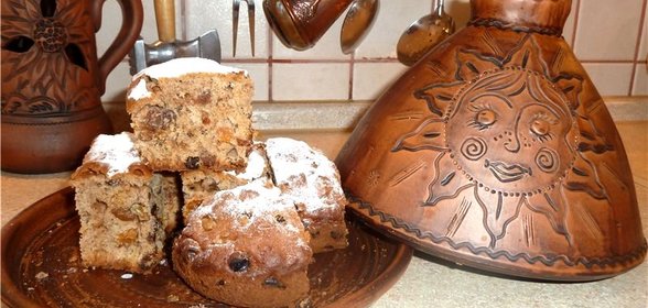 Пирог с орехами и сухофруктами