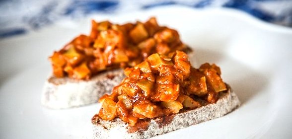 Кабачковая икра тушеная