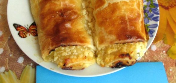 Слоеные рулетики с творогом