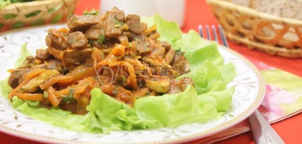 Жаркое с грибами в томатном соусе из протёртых помидоров