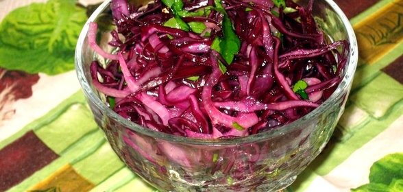 Салат из красной капусты