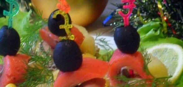 Канапе с сельдью Карнавал