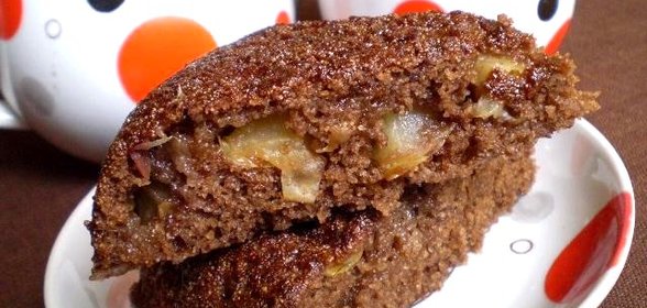 Шоколадный манник с яблоком