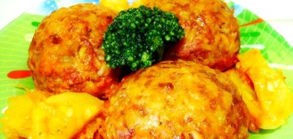 Тефтели под соусом в духовке