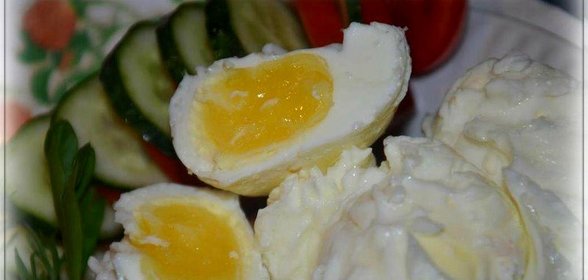 Вареные яйца в пакете